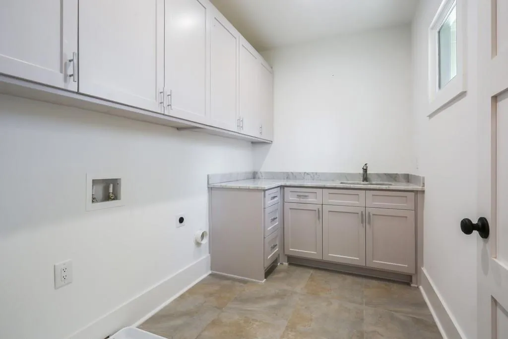 5410 High Point Road, Atlanta, Georgia 30342, 6 Bedrooms Bedrooms, ,5 BathroomsBathrooms,Residential,Sold,5410 High Point Road,6119014 5410 High Point Road, Atlanta, Georgia 30342, 6 Bedrooms Bedrooms, ,5 BathroomsBathrooms,Residential,Sold,5410 High Point Road,6119014