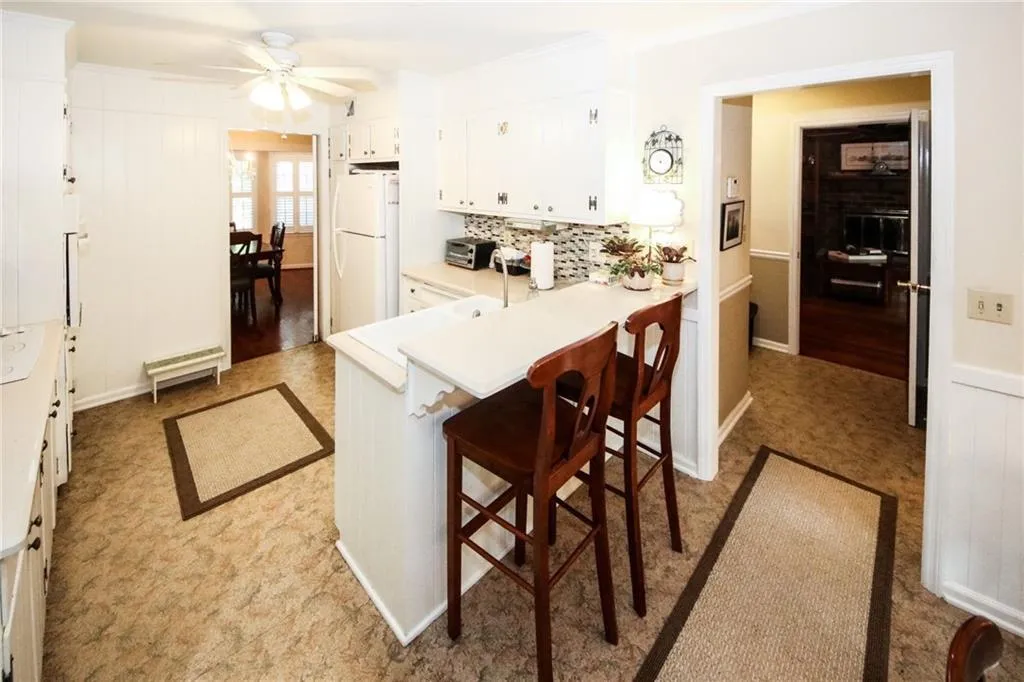 6775 Brandon Mill Road, Sandy Springs, Georgia 30328, 4 Bedrooms Bedrooms, ,2 BathroomsBathrooms,Residential,Sold,6775 Brandon Mill Road,6933472