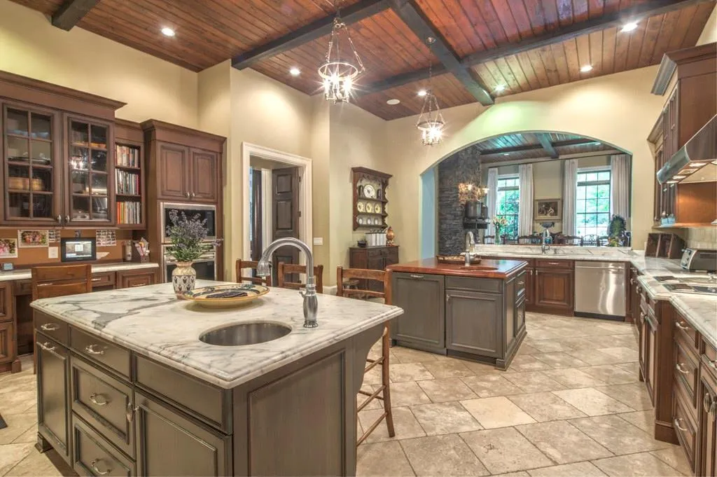 800 N Island Drive, Atlanta, Georgia 30327, 7 Bedrooms Bedrooms, ,7 BathroomsBathrooms,Residential,Sold,800 N Island Drive,5745272