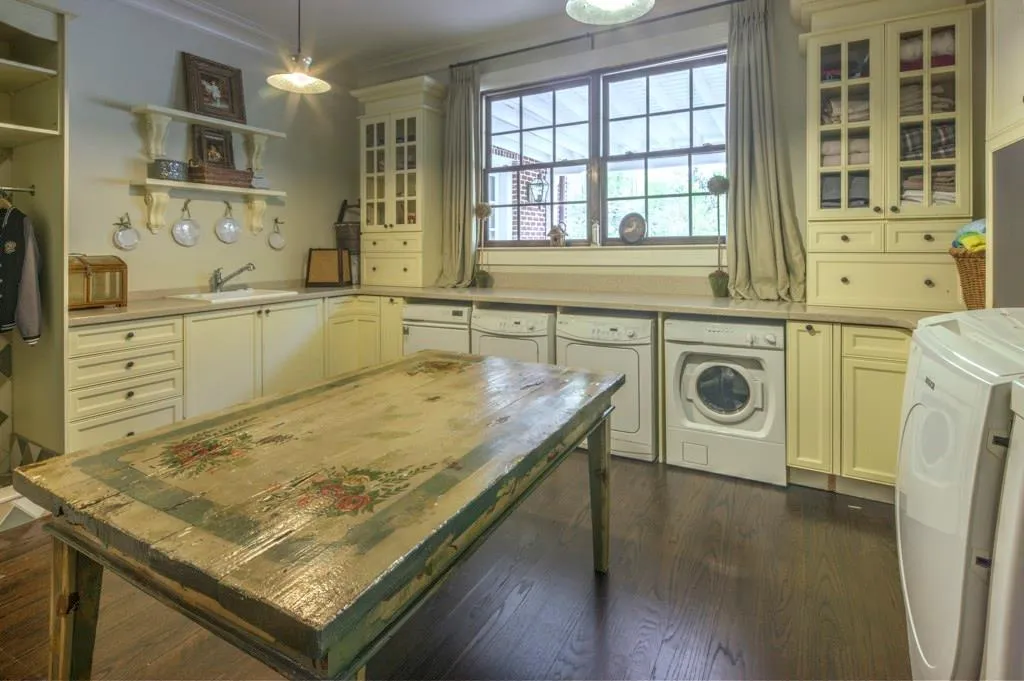 800 N Island Drive, Atlanta, Georgia 30327, 7 Bedrooms Bedrooms, ,7 BathroomsBathrooms,Residential,Sold,800 N Island Drive,5745272