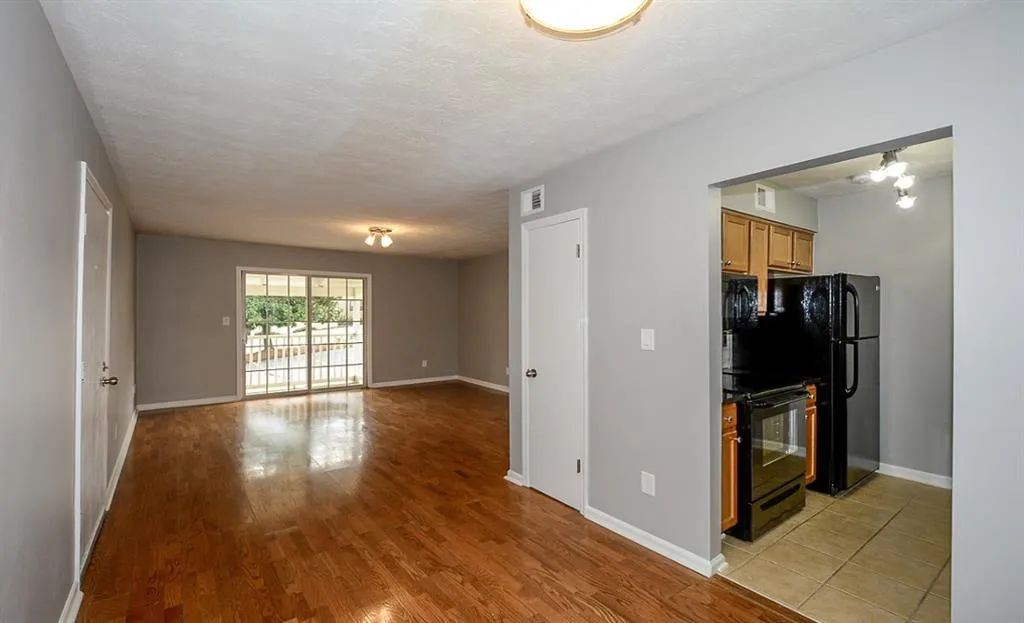 3120 Seven Pines Court Unit 303, Atlanta, Georgia 30339, 2 Bedrooms Bedrooms, ,1 BathroomBathrooms,Residential,Sold,3120 Seven Pines Court Unit 303,5790030