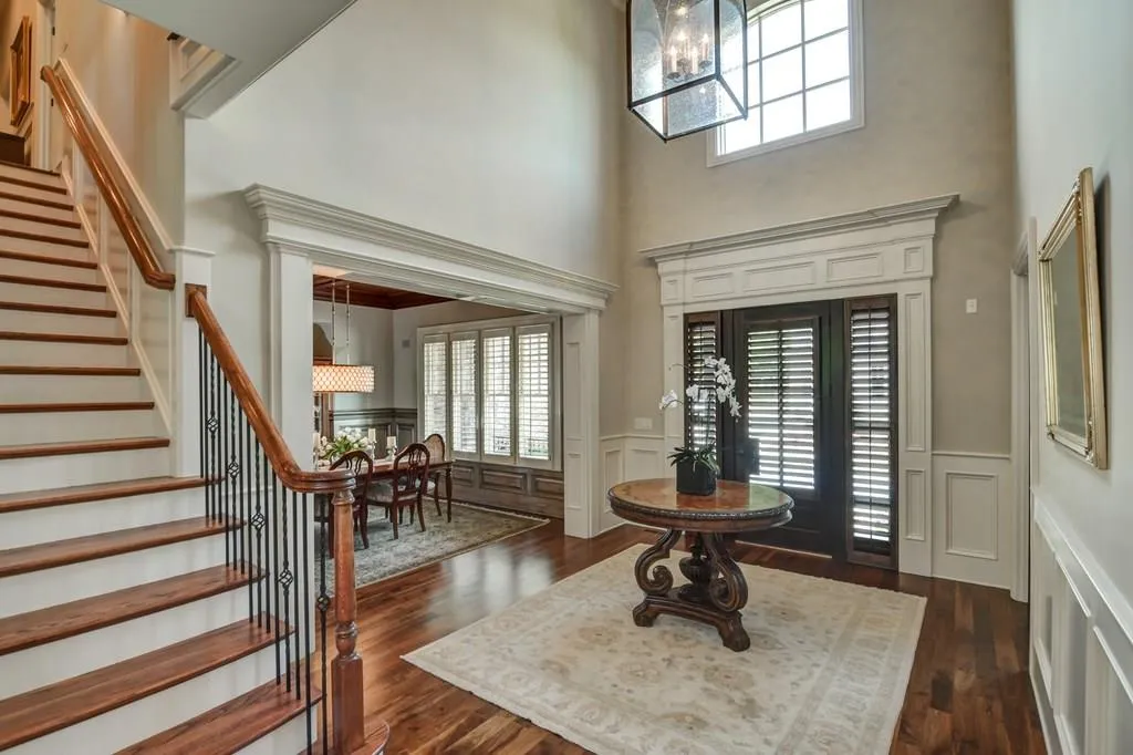 5385 High Point Manor, Atlanta, Georgia 30342, 4 Bedrooms Bedrooms, ,4 BathroomsBathrooms,Residential,Sold,5385 High Point Manor,6006910