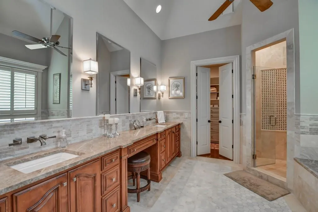 5385 High Point Manor, Atlanta, Georgia 30342, 4 Bedrooms Bedrooms, ,4 BathroomsBathrooms,Residential,Sold,5385 High Point Manor,6006910