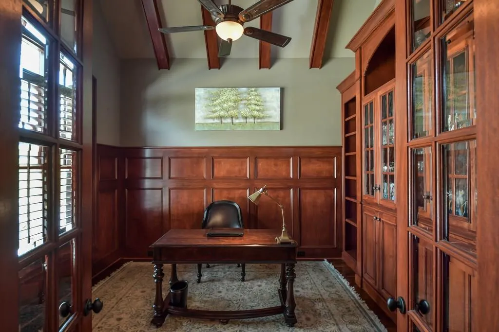 5385 High Point Manor, Atlanta, Georgia 30342, 4 Bedrooms Bedrooms, ,4 BathroomsBathrooms,Residential,Sold,5385 High Point Manor,6006910