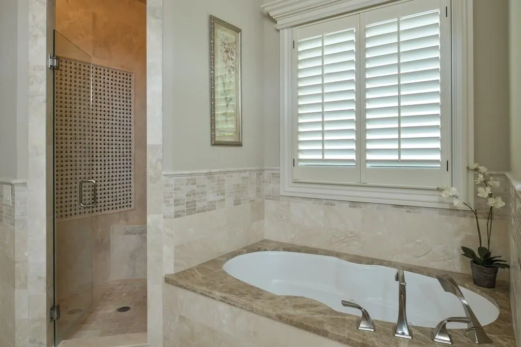 5385 High Point Manor, Atlanta, Georgia 30342, 4 Bedrooms Bedrooms, ,4 BathroomsBathrooms,Residential,Sold,5385 High Point Manor,6006910