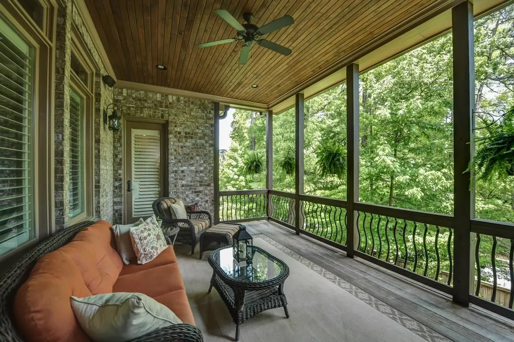 5385 High Point Manor, Atlanta, Georgia 30342, 4 Bedrooms Bedrooms, ,4 BathroomsBathrooms,Residential,Sold,5385 High Point Manor,6006910