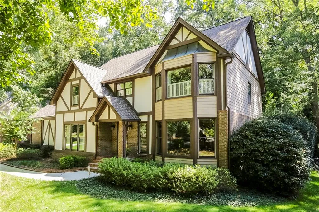 7601 Van Eyck Way, Atlanta, Georgia 30350, 5 Bedrooms Bedrooms, ,2 BathroomsBathrooms,Residential,Sold,7601 Van Eyck Way,5610574