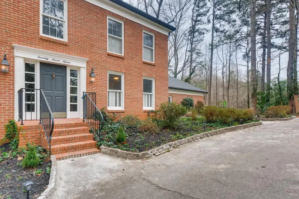 7715 Ryefield Drive, Sandy Springs, Georgia 30350, 4 Bedrooms Bedrooms, ,2 BathroomsBathrooms,Residential,Sold,7715 Ryefield Drive,5975077