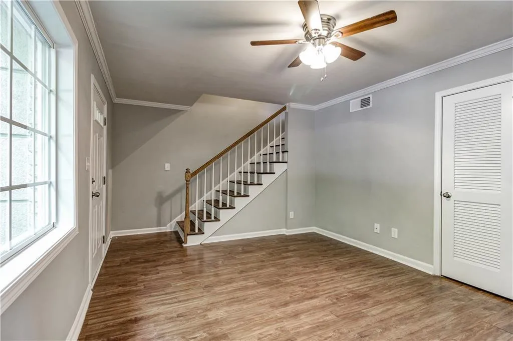 6940 Roswell Road Unit 14d, Atlanta, Georgia 30328, 3 Bedrooms Bedrooms, ,2 BathroomsBathrooms,Residential,Sold,6940 Roswell Road Unit 14d,5674538