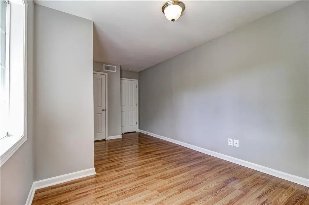 6940 Roswell Road Unit 14d, Atlanta, Georgia 30328, 3 Bedrooms Bedrooms, ,2 BathroomsBathrooms,Residential,Sold,6940 Roswell Road Unit 14d,5674538