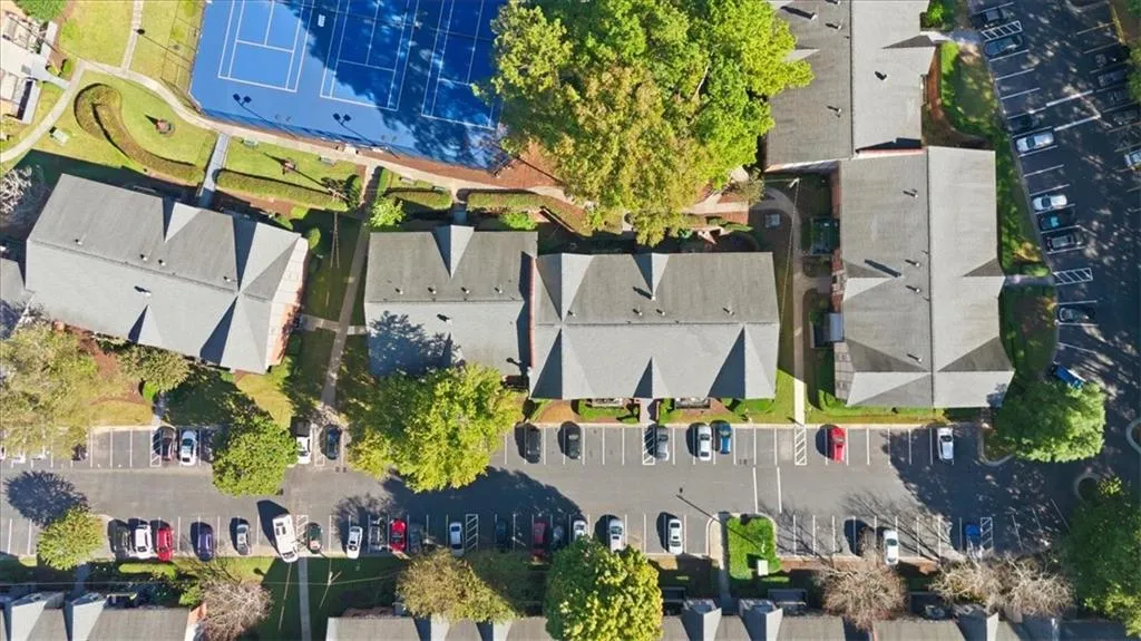 Aerial view of property and surrounding area