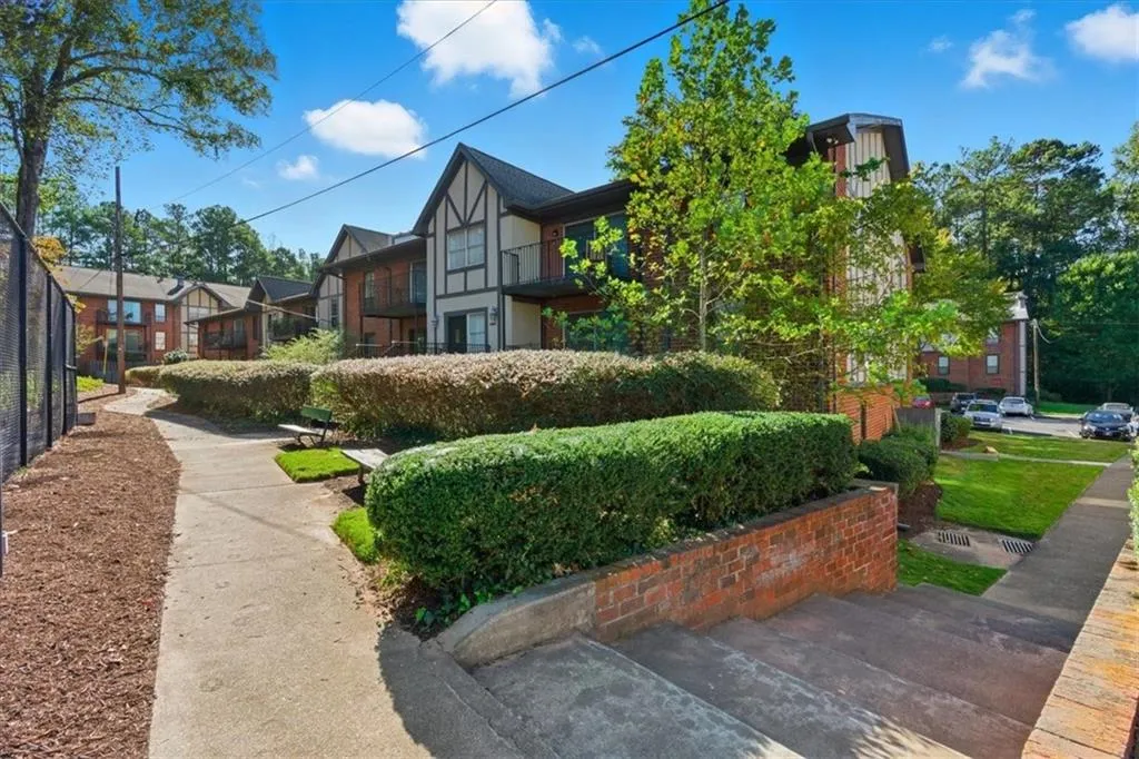 View of home's community featuring a residential view
