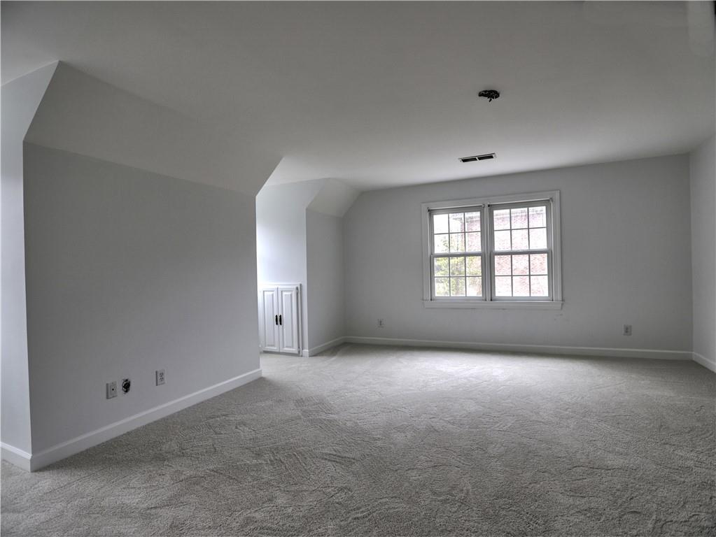 5010 Spruce Bluff Drive, Sandy Springs, Georgia 30350, 5 Bedrooms Bedrooms, ,5 BathroomsBathrooms,Residential,Sold,5010 Spruce Bluff Drive,7285614