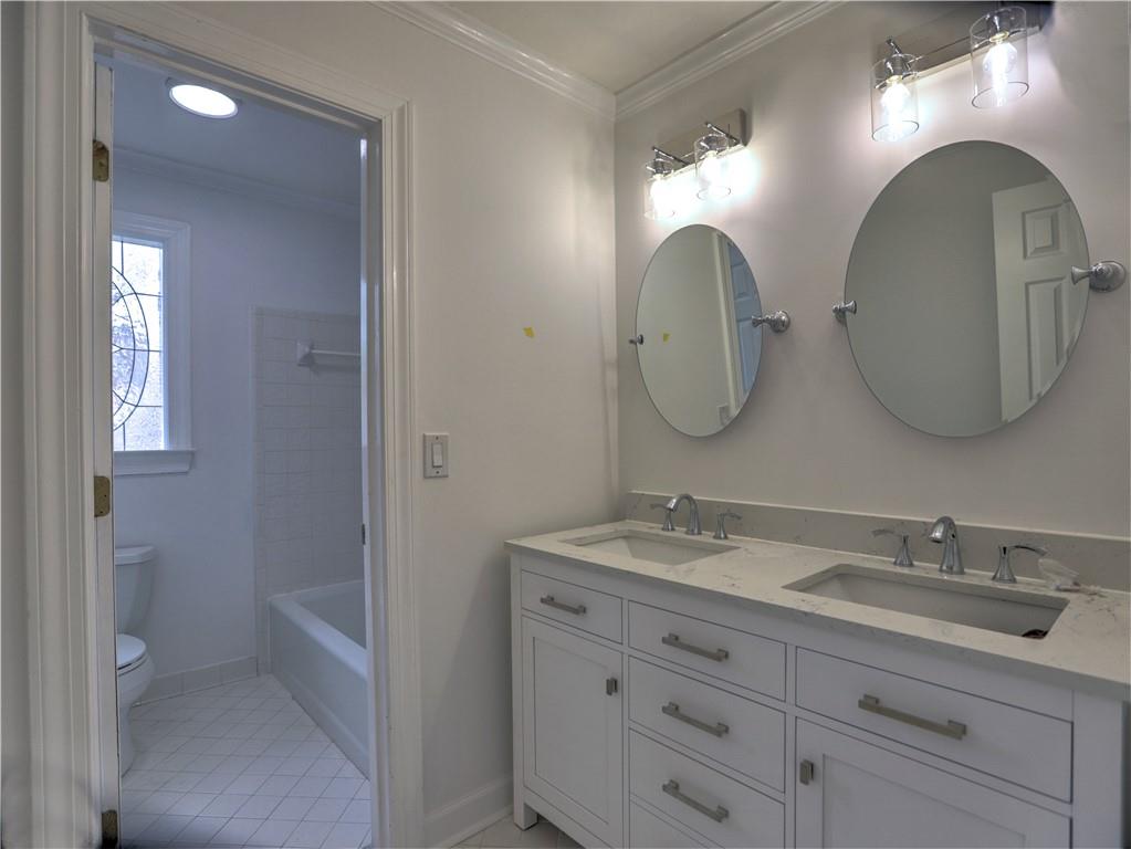5010 Spruce Bluff Drive, Sandy Springs, Georgia 30350, 5 Bedrooms Bedrooms, ,5 BathroomsBathrooms,Residential,Sold,5010 Spruce Bluff Drive,7285614