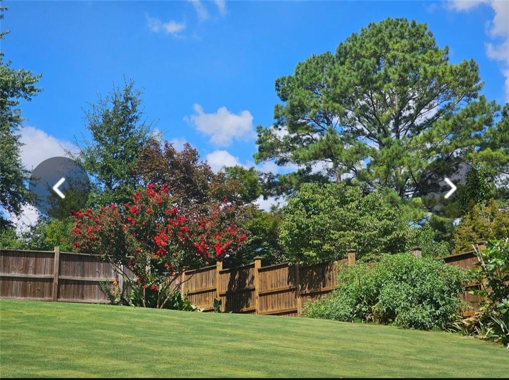 5010 Spruce Bluff Drive, Sandy Springs, Georgia 30350, 5 Bedrooms Bedrooms, ,5 BathroomsBathrooms,Residential,Sold,5010 Spruce Bluff Drive,7285614