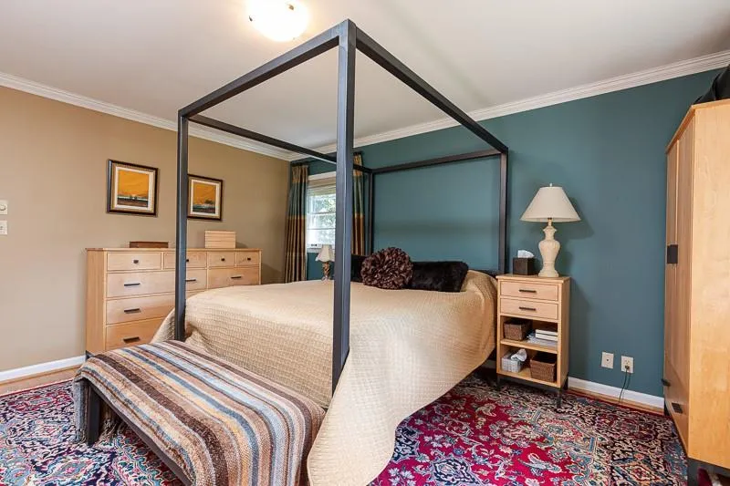 6532 Cherry Tree Lane, Sandy Springs, Georgia 30328, 4 Bedrooms Bedrooms, ,2 BathroomsBathrooms,Residential,Sold,6532 Cherry Tree Lane,6583666