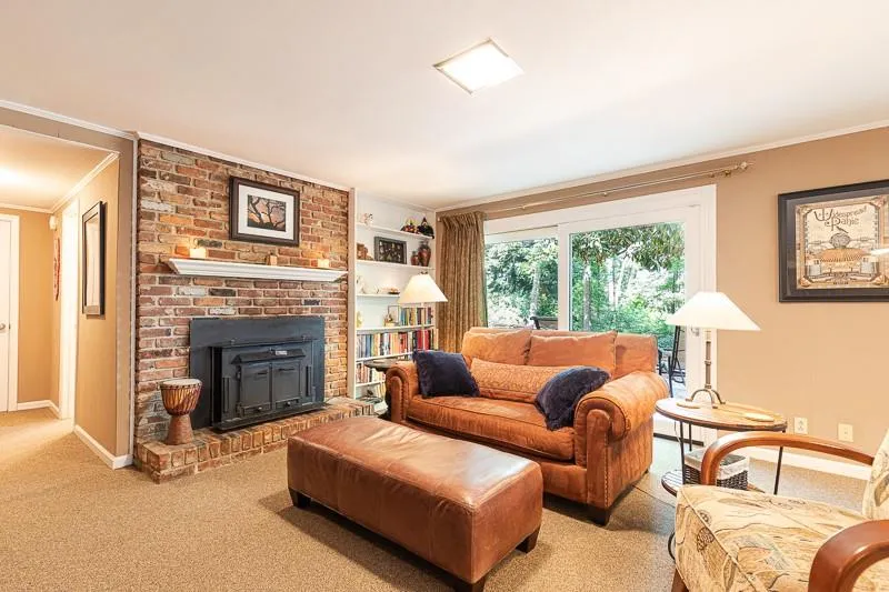 6532 Cherry Tree Lane, Sandy Springs, Georgia 30328, 4 Bedrooms Bedrooms, ,2 BathroomsBathrooms,Residential,Sold,6532 Cherry Tree Lane,6583666