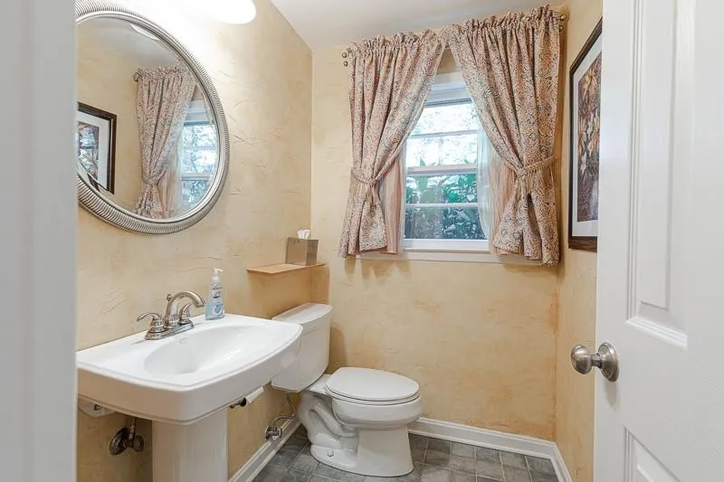 6532 Cherry Tree Lane, Sandy Springs, Georgia 30328, 4 Bedrooms Bedrooms, ,2 BathroomsBathrooms,Residential,Sold,6532 Cherry Tree Lane,6583666