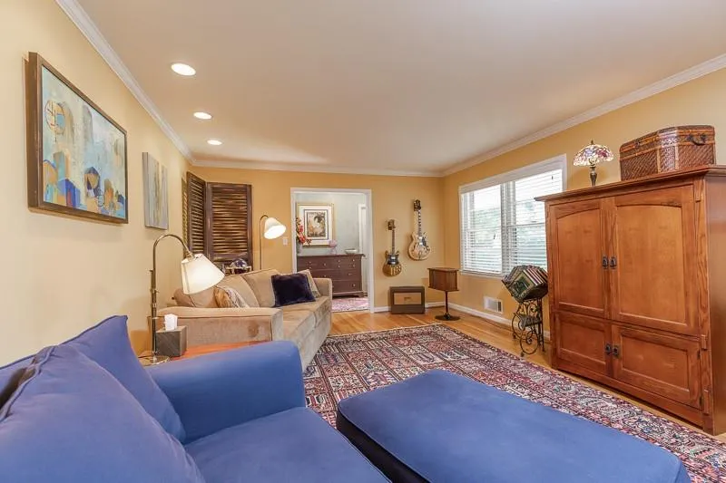 6532 Cherry Tree Lane, Sandy Springs, Georgia 30328, 4 Bedrooms Bedrooms, ,2 BathroomsBathrooms,Residential,Sold,6532 Cherry Tree Lane,6583666