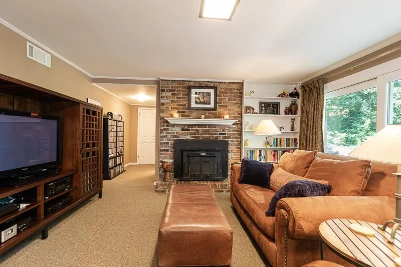 6532 Cherry Tree Lane, Sandy Springs, Georgia 30328, 4 Bedrooms Bedrooms, ,2 BathroomsBathrooms,Residential,Sold,6532 Cherry Tree Lane,6583666