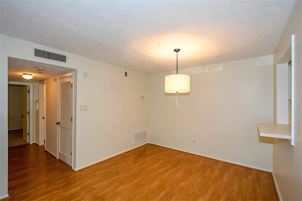 507 Woodcliff Drive Unit 507, Sandy Springs, Georgia 30350, 2 Bedrooms Bedrooms, ,1 BathroomBathrooms,Residential,Sold,507 Woodcliff Drive Unit 507,5895284