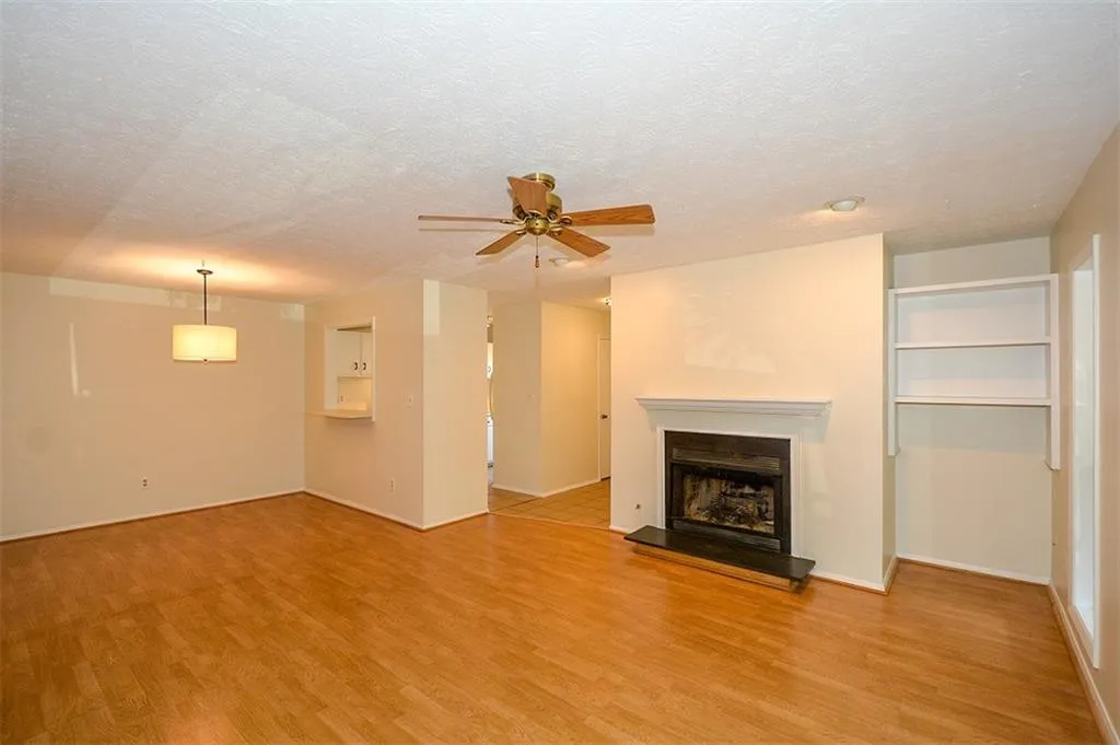 507 Woodcliff Drive Unit 507, Sandy Springs, Georgia 30350, 2 Bedrooms Bedrooms, ,1 BathroomBathrooms,Residential,Sold,507 Woodcliff Drive Unit 507,5895284