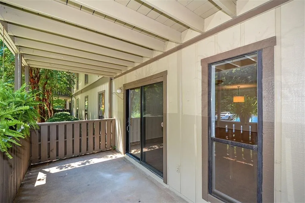 507 Woodcliff Drive Unit 507, Sandy Springs, Georgia 30350, 2 Bedrooms Bedrooms, ,1 BathroomBathrooms,Residential,Sold,507 Woodcliff Drive Unit 507,5895284