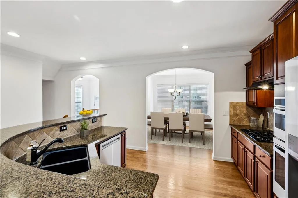 3917 Old Atlanta Station Drive Se, Atlanta, Georgia 30339, 4 Bedrooms Bedrooms, ,3 BathroomsBathrooms,Residential,For Sale,3917 Old Atlanta Station Drive Se,7622572