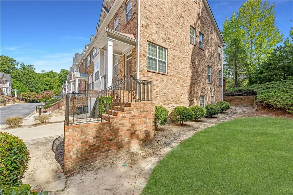 3917 Old Atlanta Station Drive Se, Atlanta, Georgia 30339, 4 Bedrooms Bedrooms, ,3 BathroomsBathrooms,Residential,For Sale,3917 Old Atlanta Station Drive Se,7622572