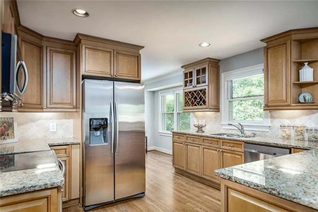 540 Windsor Parkway, Sandy Springs, Georgia 30342, 3 Bedrooms Bedrooms, ,3 BathroomsBathrooms,Residential,Sold,540 Windsor Parkway,5885624