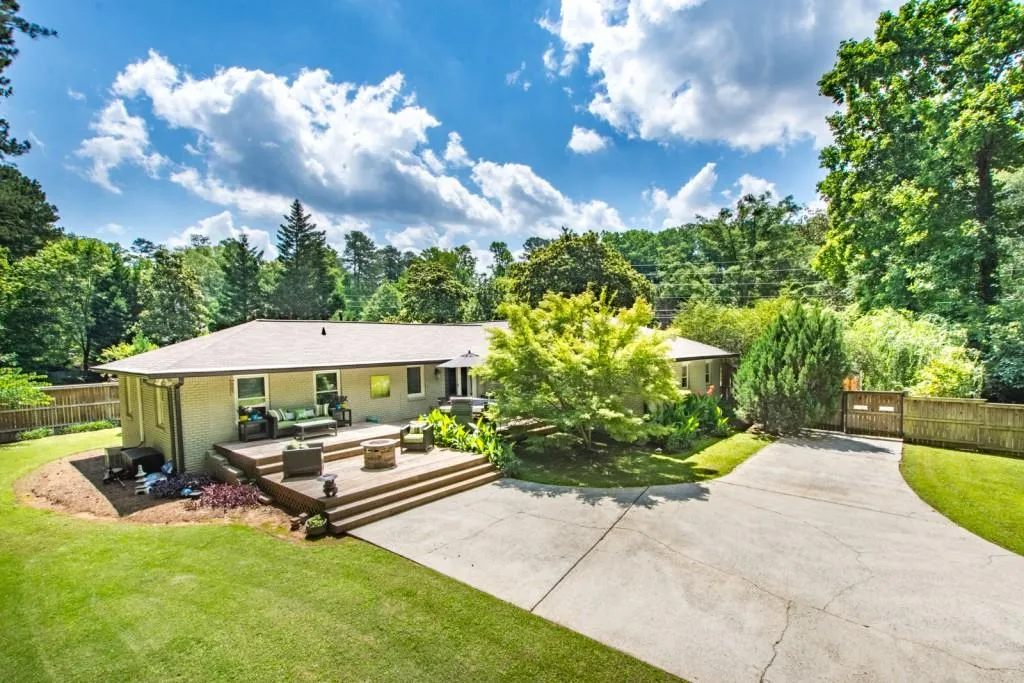 540 Windsor Parkway, Sandy Springs, Georgia 30342, 3 Bedrooms Bedrooms, ,3 BathroomsBathrooms,Residential,Sold,540 Windsor Parkway,5885624