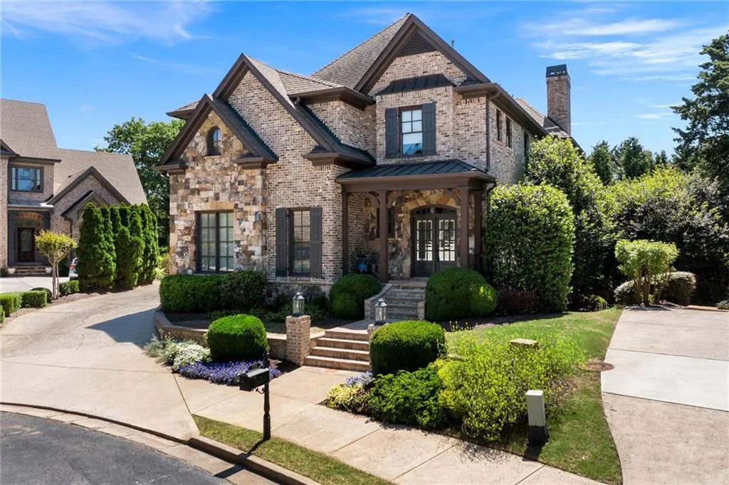 555 Glenmanor Court, Atlanta, Georgia 30328, 6 Bedrooms Bedrooms, ,6 BathroomsBathrooms,Residential,Sold,555 Glenmanor Court,7212132 555 Glenmanor Court, Atlanta, Georgia 30328, 6 Bedrooms Bedrooms, ,6 BathroomsBathrooms,Residential,Sold,555 Glenmanor Court,7212132