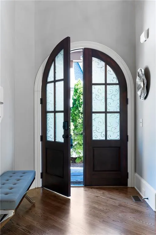 555 Glenmanor Court, Atlanta, Georgia 30328, 6 Bedrooms Bedrooms, ,6 BathroomsBathrooms,Residential,Sold,555 Glenmanor Court,7212132 555 Glenmanor Court, Atlanta, Georgia 30328, 6 Bedrooms Bedrooms, ,6 BathroomsBathrooms,Residential,Sold,555 Glenmanor Court,7212132