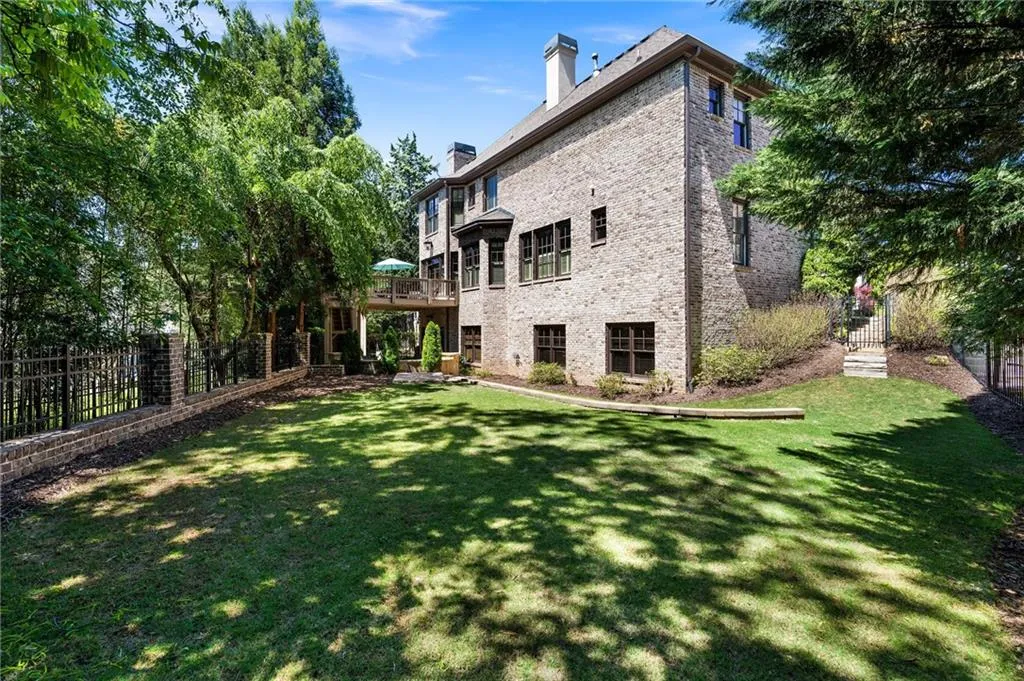 555 Glenmanor Court, Atlanta, Georgia 30328, 6 Bedrooms Bedrooms, ,6 BathroomsBathrooms,Residential,Sold,555 Glenmanor Court,7212132 555 Glenmanor Court, Atlanta, Georgia 30328, 6 Bedrooms Bedrooms, ,6 BathroomsBathrooms,Residential,Sold,555 Glenmanor Court,7212132