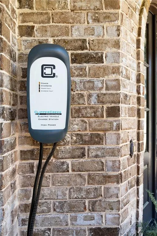 555 Glenmanor Court, Atlanta, Georgia 30328, 6 Bedrooms Bedrooms, ,6 BathroomsBathrooms,Residential,Sold,555 Glenmanor Court,7212132 555 Glenmanor Court, Atlanta, Georgia 30328, 6 Bedrooms Bedrooms, ,6 BathroomsBathrooms,Residential,Sold,555 Glenmanor Court,7212132