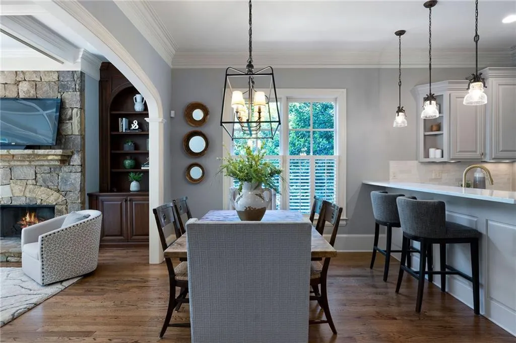 555 Glenmanor Court, Atlanta, Georgia 30328, 6 Bedrooms Bedrooms, ,6 BathroomsBathrooms,Residential,Sold,555 Glenmanor Court,7212132 555 Glenmanor Court, Atlanta, Georgia 30328, 6 Bedrooms Bedrooms, ,6 BathroomsBathrooms,Residential,Sold,555 Glenmanor Court,7212132