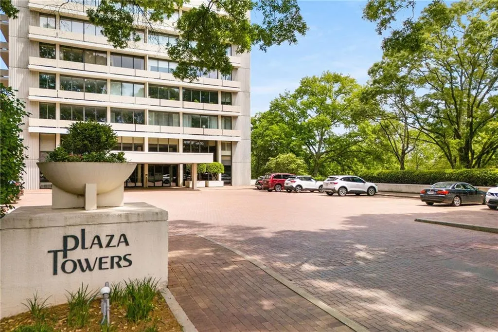 View of apartment building / complex