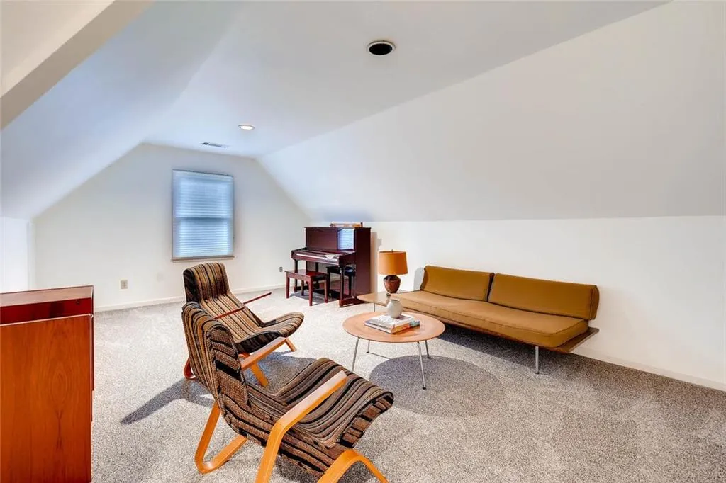 60 S Battery Place, Atlanta, Georgia 30342, 4 Bedrooms Bedrooms, ,3 BathroomsBathrooms,Residential,Sold,60 S Battery Place,5794228