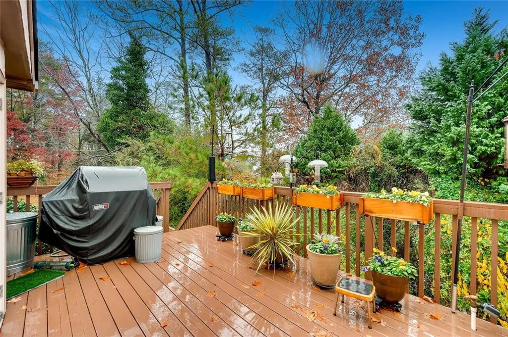 60 S Battery Place, Atlanta, Georgia 30342, 4 Bedrooms Bedrooms, ,3 BathroomsBathrooms,Residential,Sold,60 S Battery Place,5794228