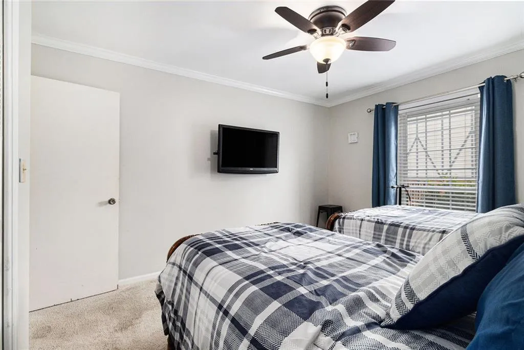 6851 Roswell Road Unit M-5, Atlanta, Georgia 30328, 2 Bedrooms Bedrooms, ,2 BathroomsBathrooms,Residential,For Sale,6851 Roswell Road Unit M-5,7664253