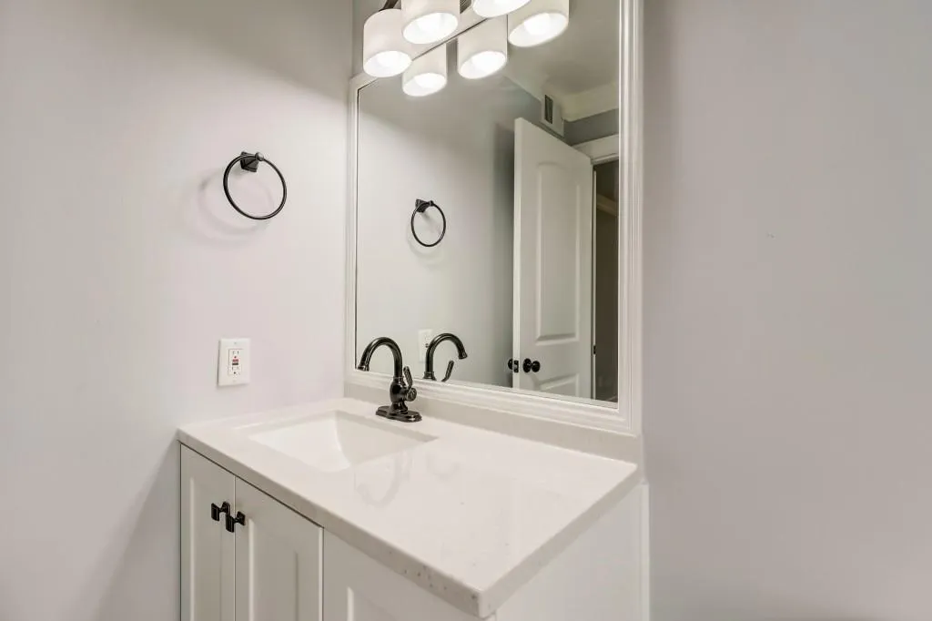 346 Carpenter Drive Unit 40, Sandy Springs, Georgia 30328, 2 Bedrooms Bedrooms, ,2 BathroomsBathrooms,Residential,Sold,346 Carpenter Drive Unit 40,7259574
