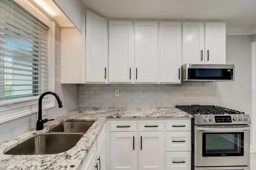 346 Carpenter Drive Unit 40, Sandy Springs, Georgia 30328, 2 Bedrooms Bedrooms, ,2 BathroomsBathrooms,Residential,Sold,346 Carpenter Drive Unit 40,7259574