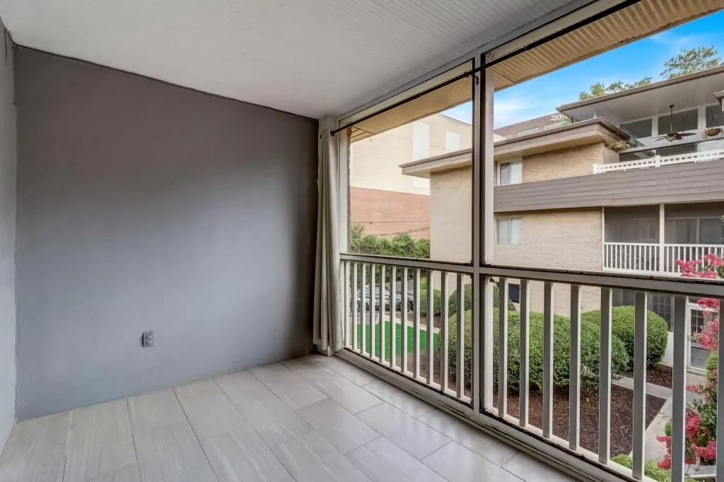 346 Carpenter Drive Unit 40, Sandy Springs, Georgia 30328, 2 Bedrooms Bedrooms, ,2 BathroomsBathrooms,Residential,Sold,346 Carpenter Drive Unit 40,7259574
