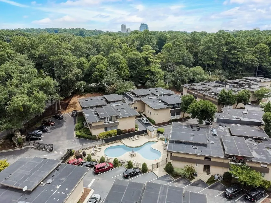 346 Carpenter Drive Unit 40, Sandy Springs, Georgia 30328, 2 Bedrooms Bedrooms, ,2 BathroomsBathrooms,Residential,Sold,346 Carpenter Drive Unit 40,7259574