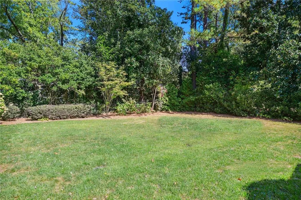 440 Old Creek Road, Atlanta, Georgia 30342, 3 Bedrooms Bedrooms, ,3 BathroomsBathrooms,Residential,Sold,440 Old Creek Road,7132339