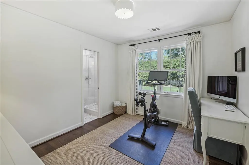 440 Old Creek Road, Atlanta, Georgia 30342, 3 Bedrooms Bedrooms, ,3 BathroomsBathrooms,Residential,Sold,440 Old Creek Road,7132339