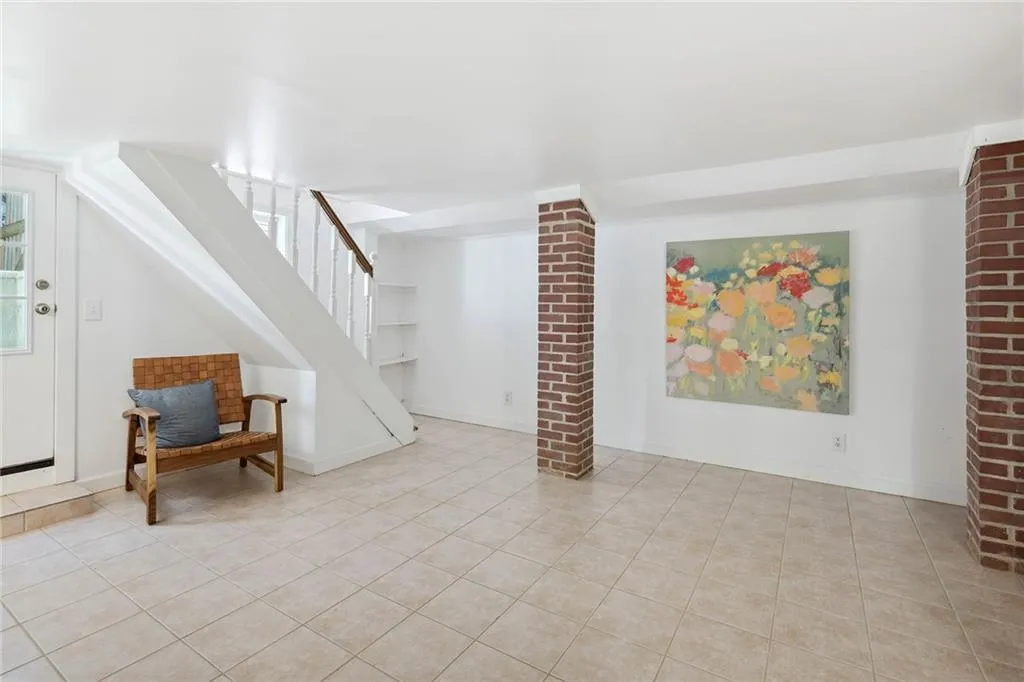 440 Old Creek Road, Atlanta, Georgia 30342, 3 Bedrooms Bedrooms, ,3 BathroomsBathrooms,Residential,Sold,440 Old Creek Road,7132339