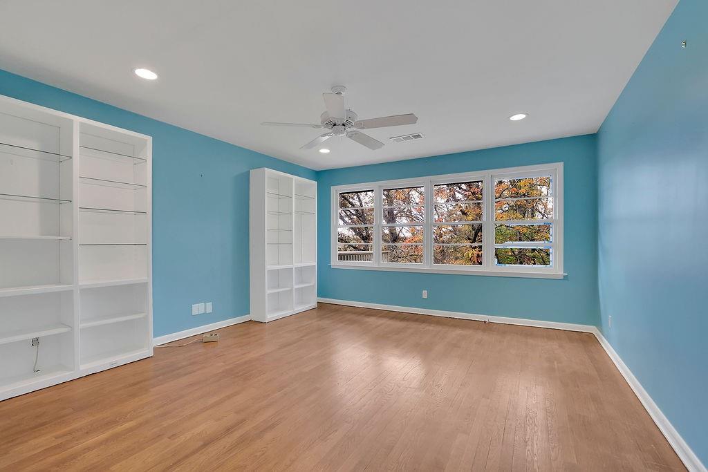 120 HUNTCLIFF Point, Sandy Springs, Georgia 30350, 5 Bedrooms Bedrooms, ,4 BathroomsBathrooms,Residential,Sold,120 HUNTCLIFF Point,7303103