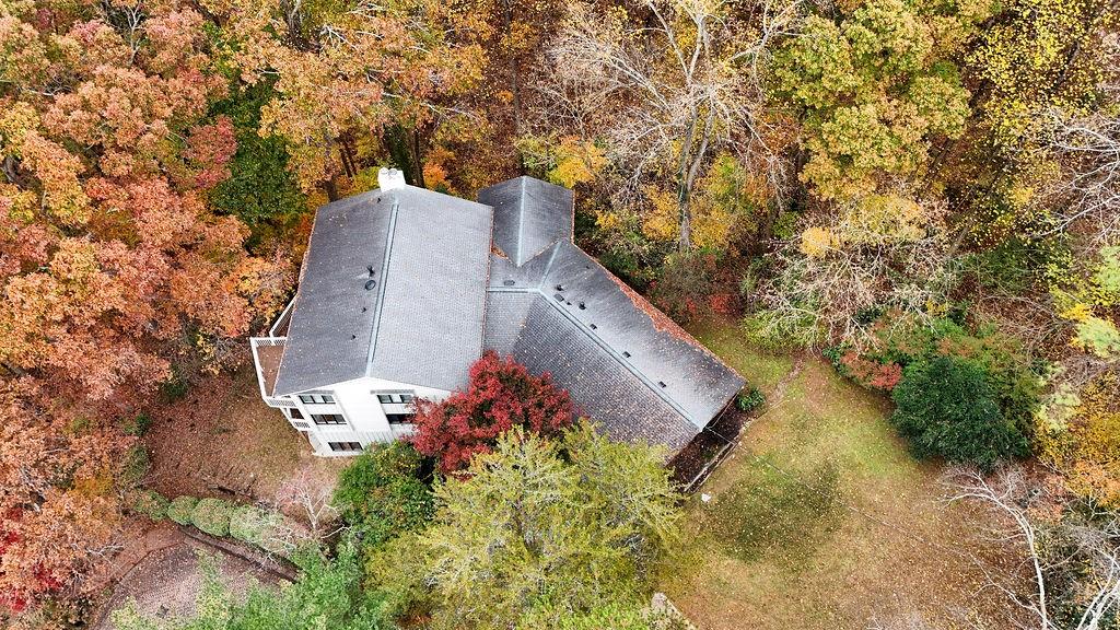 120 HUNTCLIFF Point, Sandy Springs, Georgia 30350, 5 Bedrooms Bedrooms, ,4 BathroomsBathrooms,Residential,Sold,120 HUNTCLIFF Point,7303103