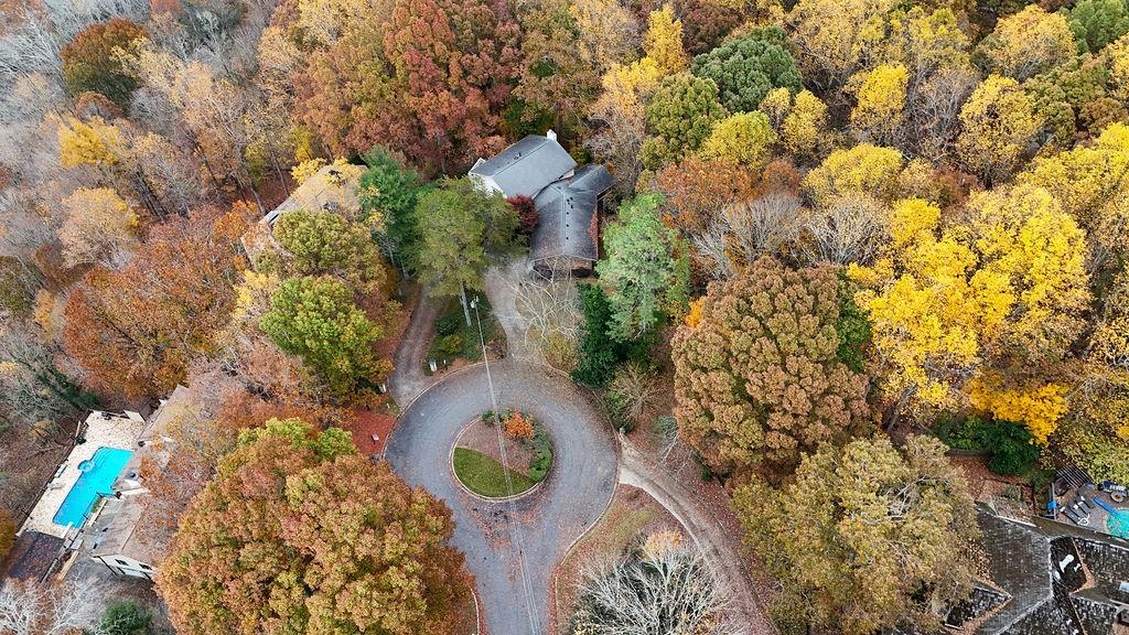 120 HUNTCLIFF Point, Sandy Springs, Georgia 30350, 5 Bedrooms Bedrooms, ,4 BathroomsBathrooms,Residential,Sold,120 HUNTCLIFF Point,7303103